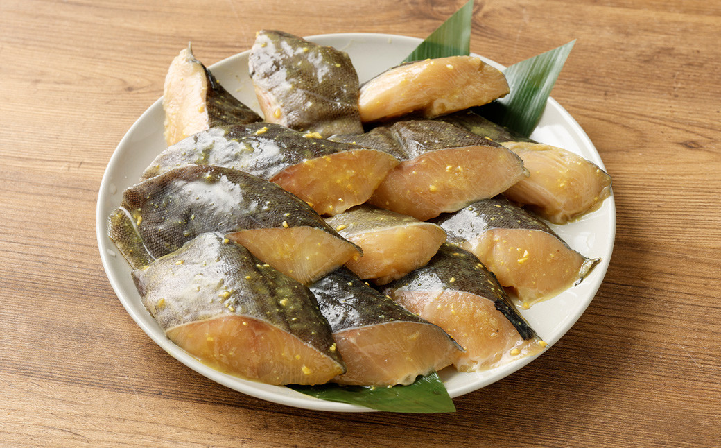 
            西京漬け 極み銀だら 12枚セット ／ 約840g 西京味噌 銀だら 鱈 たら タラ 魚 海鮮 魚介 漬け魚 漬魚 焼き魚 切り身 切身 おかず おつまみ セット 茨城県 神栖市 冷凍
          