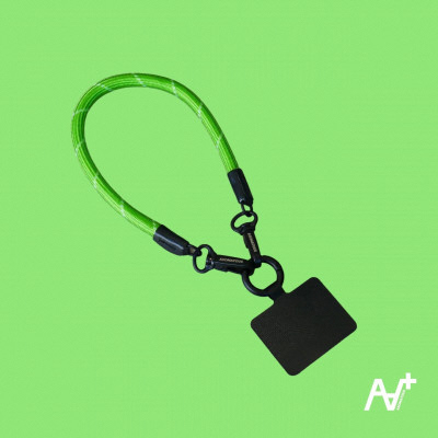 
            loops(黄緑) 普段使いのスマホ、キャンプや登山などのアウトドアでも大活躍のマルチストラップ【1582401】
          