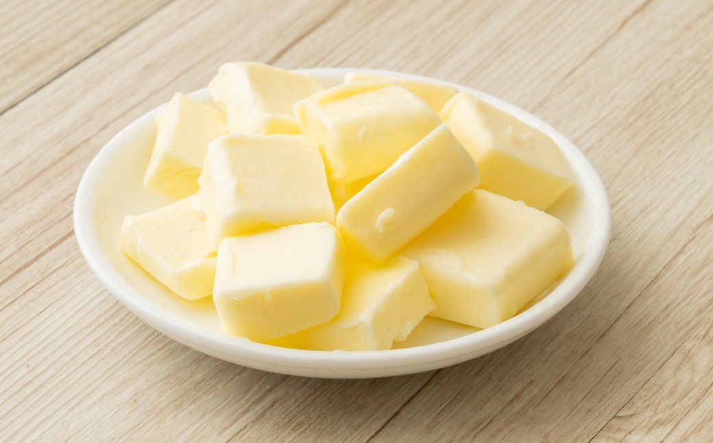 【2回定期便】 よつ葉バター （加塩） 150g×4個 セット 計8個