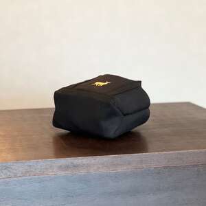 《Milih×NARA》オールブラックの"鹿"刺繍 マイクロミニトート【cbm03】