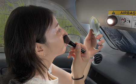 No.285 自然光の美顔ライト　LINDA