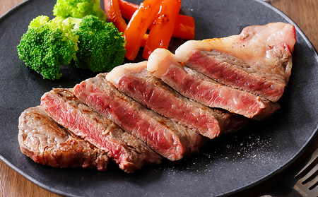 十勝ハーブ牛 サーロイン ステーキ 計800g（200g×4枚） 北海道産 牛肉 赤身 国産 旨味を逃さないスキンパック包装 キャンプ アウトドア バーベキュー BBQ