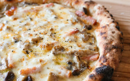 【 ナポリピッツァ専門店 が 作る薪窯焼き 冷凍 ピッツァ セット 】 フンギ × 3枚 計約1.02kg【堀川ピッツァ】[BHBV004]