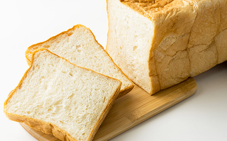 タムタム特製高級食パン、ご当地アーモンドバターの詰め合わせ【配送不可地域：離島】【1065949】