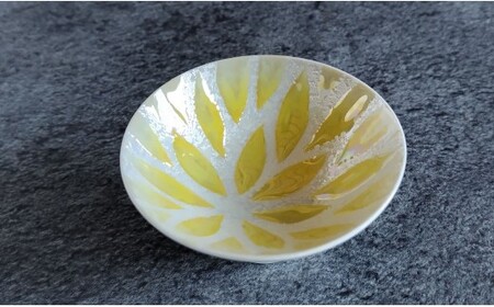 有田焼 至福の盃 華火【松尾陶器】酒器 盃 ぐい呑み お酒 和食器 食器 うつわ 器 おちょこ お猪口 イエロー 16000円 dx003