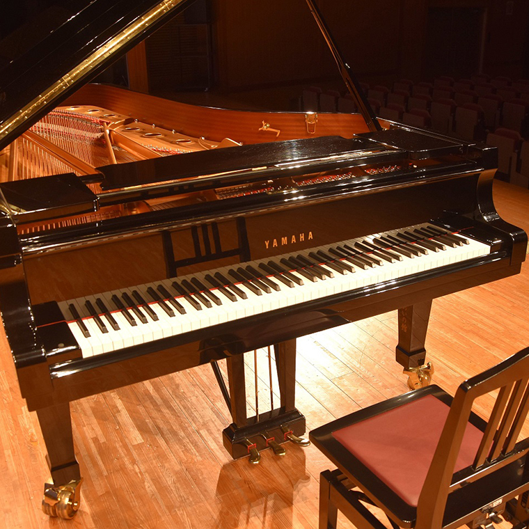 きらくやま世代ふれあいの館「ピアノオンリーワンコンサート」<br>ホール２時間貸し切り（ピアノ「ヤマハフルコンサートピアノCF-3S」演奏券付き） [BU01-NT]_イメージ3