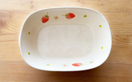 【瀬戸焼】子供用食器セット(いちご)贈答品対応【1456250】