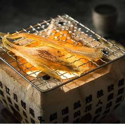 ふるさと納税 釧路町 <北海道産> 氷下魚(こまい)の乾物 「むしりこまい」 65g×4個セット |  | 01