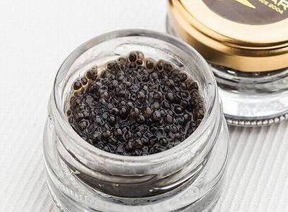 高知産熟成キャビア30g (化粧箱) シェルスプーン付Black Jewel 【興洋フリーズ株式会社】 [ATBX010]