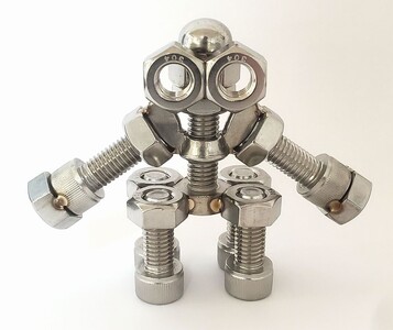 ブロックみたいなねじ玩具 M10ネジー2号 ／ 大河内 ロボット 知育 おもちゃ 工具不要 ステンレス ネジ ボルト ナット 玩具 三重県 度会町