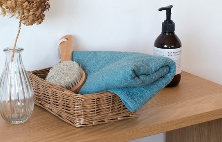 ラージフェイスタオル ファミーユ 1枚（セルリアンブルー） お試し泉州タオル ／ 人気の日用品 タオル 泉州タオル 国産タオル 泉州タオル 泉佐野タオル 日本タオル 吸水タオル 綿100％タオル 普段