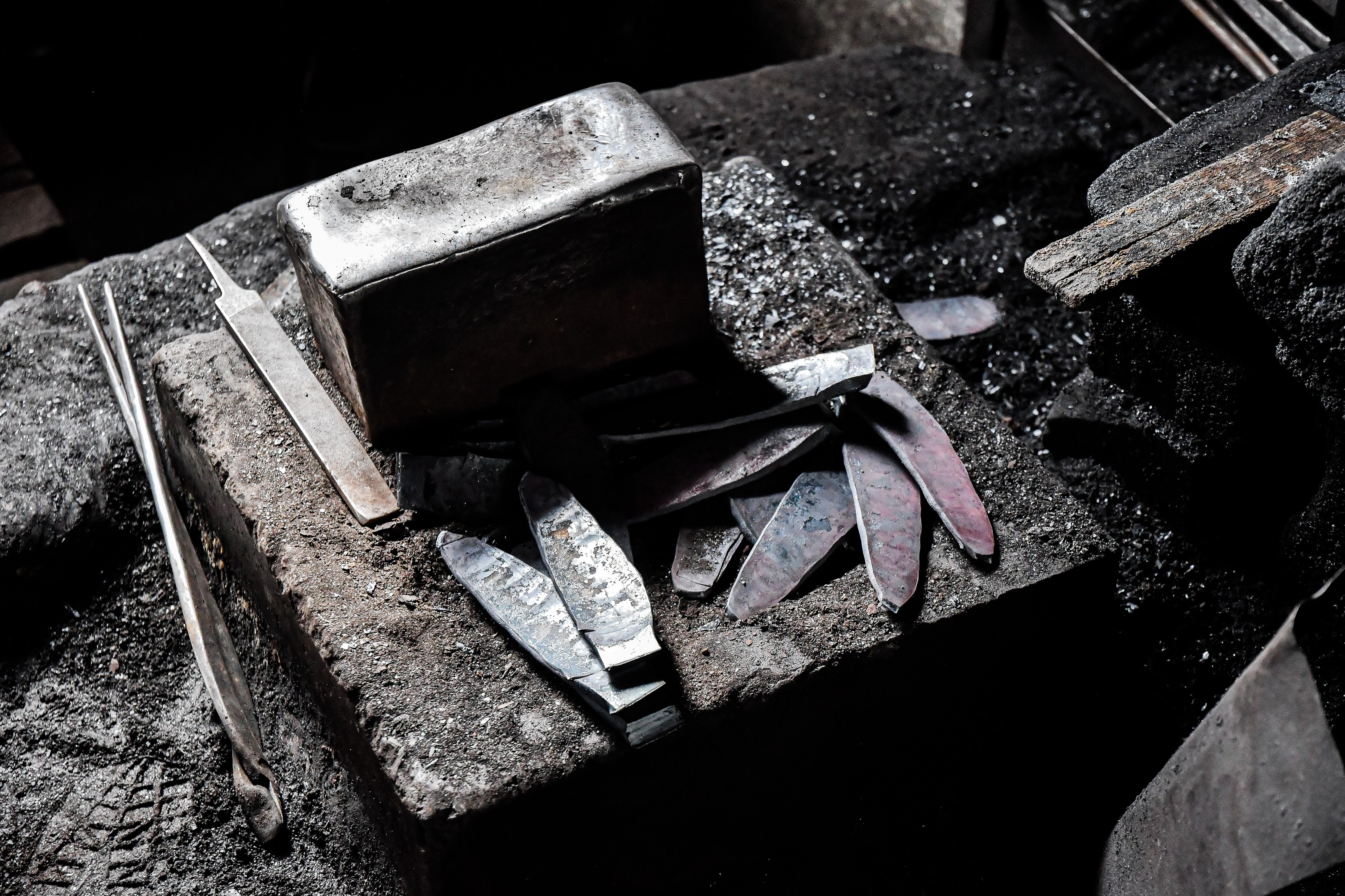 皮剥(ペティ)(白紙2号ミガキ)(4寸120mm) ＜石川刃物製作所＞【宮城県加美町】包丁 中新田打刃物 伝統工芸品 職人