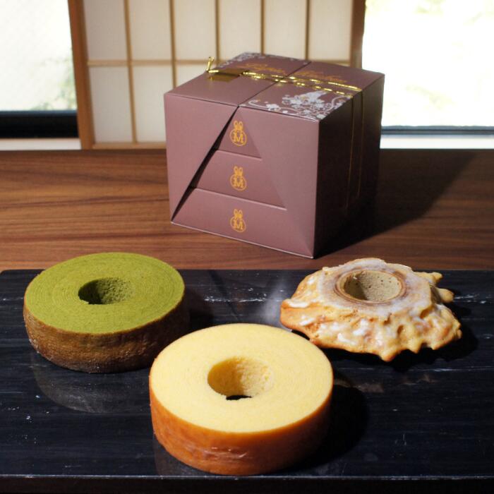 【ふるさと納税】バウムクーヘン 3種 食べ比べ ギフト 3段セット（ソフト・抹茶・ハード）｜おしゃれ スイーツ 焼き菓子 プレゼント 贈答用 内祝い 人気 送料無料
