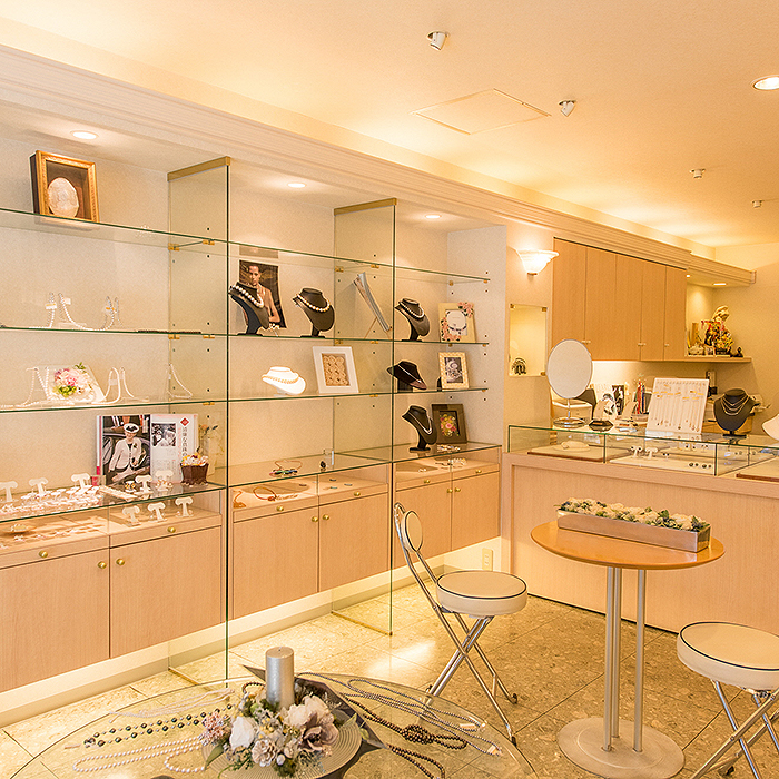 自然優美な雫のアコヤ真珠ピアス：C103-013_イメージ5