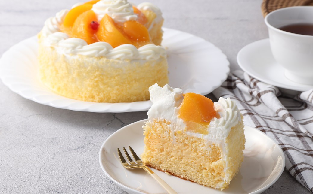【長崎レトロスイーツ】アントルメシース 5号 スイーツ デザート ケーキ 生クリーム 黄桃 パイナップル レトロ 梅月堂 長崎
