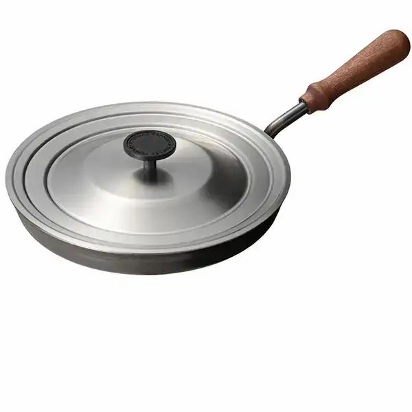 [大人の鉄板] フライパン26cm&ウッドボードセット 蓋付き 4.5mmの厚みが肉の旨みを引き出す 燕三条製 キッチン