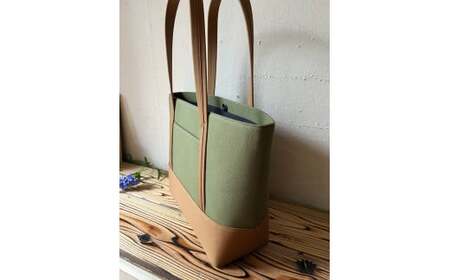 【2026年6月上旬発送開始】【 AKIRA オリジナル】【マツコの知らない世界 で紹介されました！】大きなトートバッグ レディスショルダータイプ カーキ帆布×茶色帆布 A4対応 大きい 大容量 軽量