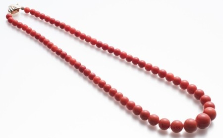 【ケンセン35】【１本限定】室戸産血赤珊瑚特大丸玉ネックレス（宝石珊瑚）