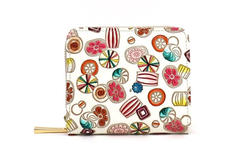 
            【文庫屋大関】二つ折りファスナーミニ財布 飴【皮革工芸品】財布 二つ折り 小物 お札 カード 小銭 コンパクト 牛革 手作り 日本製 墨田区 東京都 [№5619-2038]
          