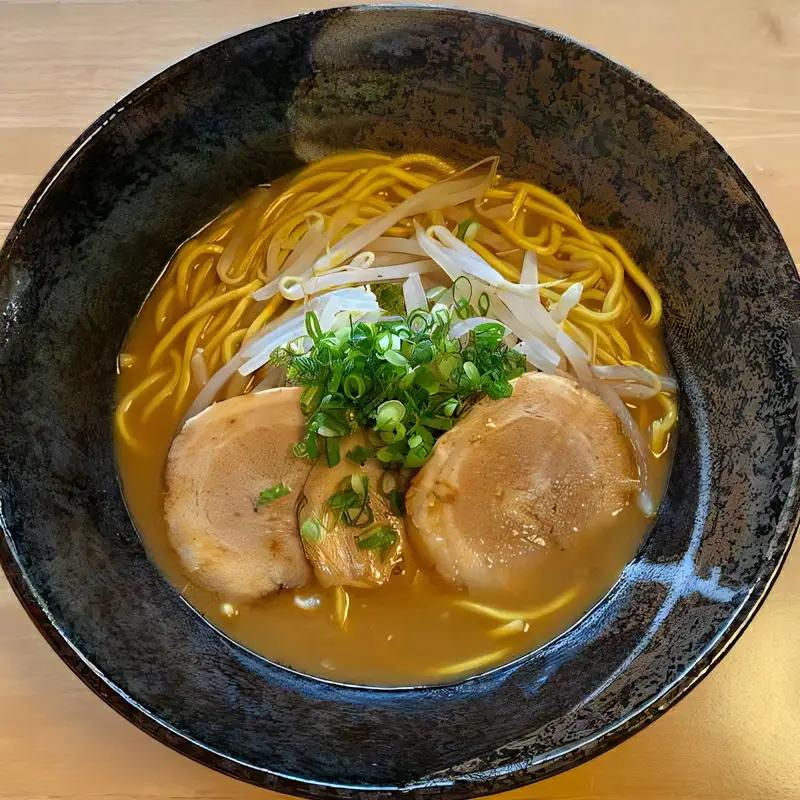 食べたらわかる濃厚豚骨と中太の味噌豚骨のラーメンセット「10食分」_B147-005