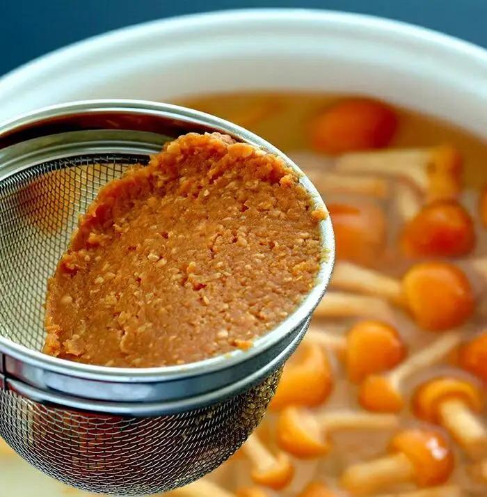 木桶仕込み天然醸造味噌1kg10個詰【味噌 みそ ミソ 木桶仕込み 天然醸造 発酵 熟成 保存食 小分け 食品】