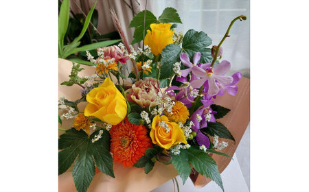 【定期便６ヵ月】季節の生花アレンジ　Sサイズ　６ヵ月連続でお届け 【 フラワー アレンジメント お花 ギフト プレゼント 贈り物 誕生日 お祝い 神奈川県 小田原市フラワー アレンジメント 】