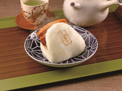 【AB239】【岩崎本舗】大とろ角煮まんじゅう10個入箱