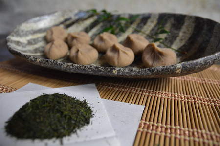 熟成栗で作った自家製「栗きんとん」８個＆古河のさしま茶「太郎兵衛」120ｇ×１袋_BF07◇