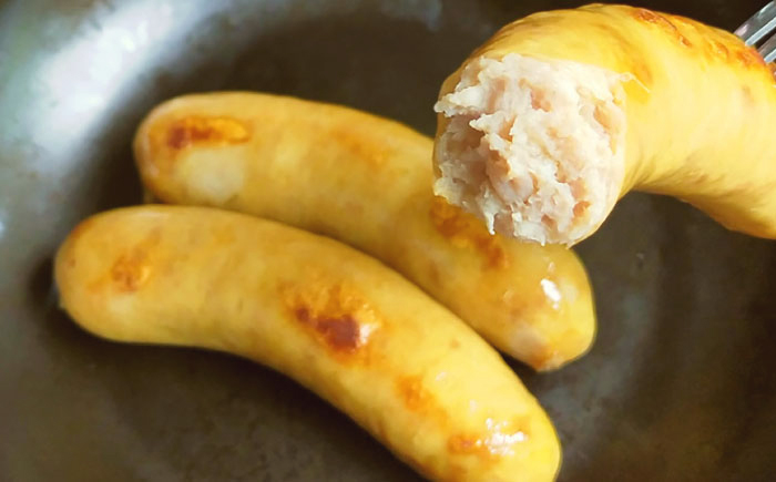 本間農園の平飼い親鳥肉使用！ソーセージ2種食べ比べセットB（ウィンナー30本、フランクフルト12本） / ウィンナー フランクフルト ソーセージ / 佐賀県 / 本間農園 [41AJAA016]