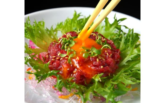 
            鮮馬刺し ユッケ 桜うまトロ ネギトロ セット 計約1kg 馬刺し 熊本 ユッケ 桜ユッケ 馬刺し 馬肉 うまトロ ネギトロ セット 食べ比べ 熊本 【株式会社 千興ファーム】[AYAF018]
          