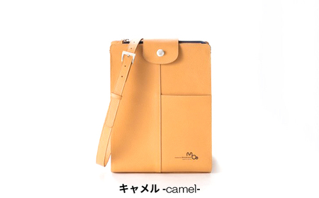 ビジネスに使える本革ショルダーバッグ（A4サイズ）全4色 ギフト ファッション カバン  キャメル