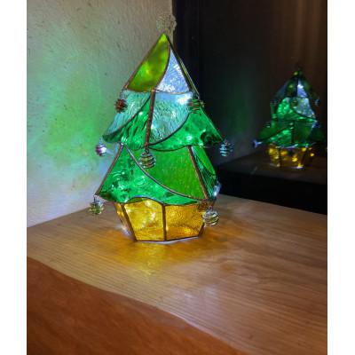 ふるさと納税 那珂川市 【ステンドグラスのある暮らし】クリスマスツリーランプ |  | 02