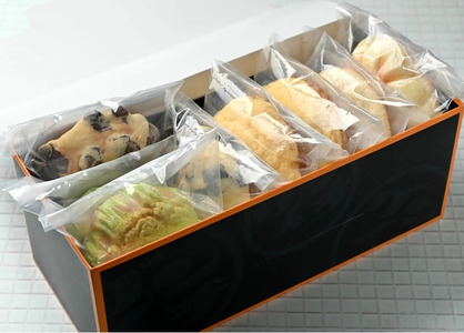 【冷凍】外はカリカリ 中はふわふわ メロンパン好きのメロンパンセット1箱（4種 8個）