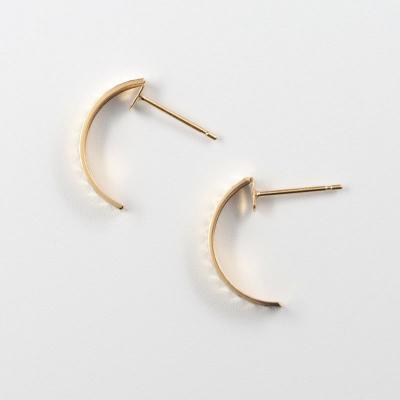 ふるさと納税 甲府市 K18 デザイン 地金 ピアス　15134 |  | 01