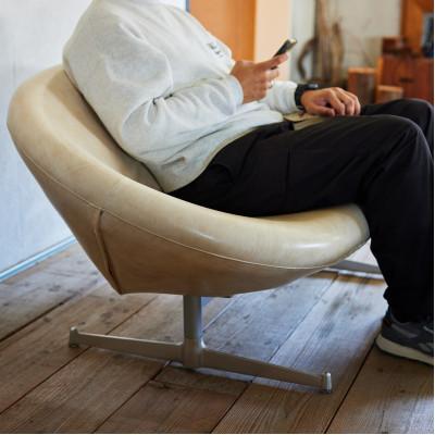 ふるさと納税 富田林市 Space Chair 2人掛け(スペースチェア)ビンテージ【SWOF】 |  | 01