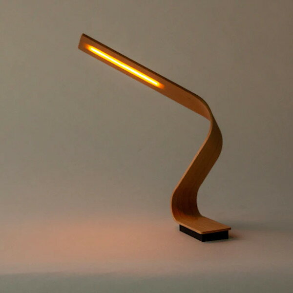 【ふるさと納税】雪国のブナの充電式テーブルランプ【Tanzaku Lamp】ツイスト型 職人手作り ストーリオ 【0005-0006SV01-01】