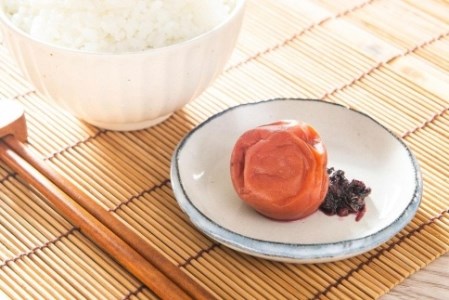ご飯にピッタリ！昔ながらのすっぱい梅干し（紫蘇梅） Y097