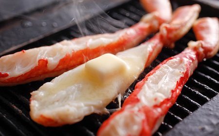 【先行予約】【kinosaki spa&gardens　湯楽使用】タグつき 活松葉ガニ　約800ｇ