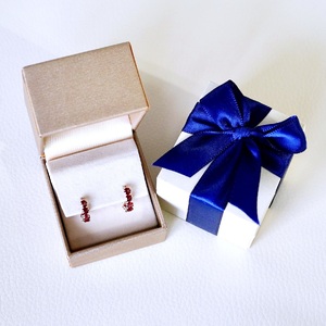 K10YG(10金) イエローゴールド ガーネット フープ ピアス エタニティー オシャレ 保証書付 YF-20 242-067-b