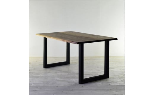 耳付き天板のダイニング／スチール脚の幅１５０テーブル／オイル塗装／選べる材種