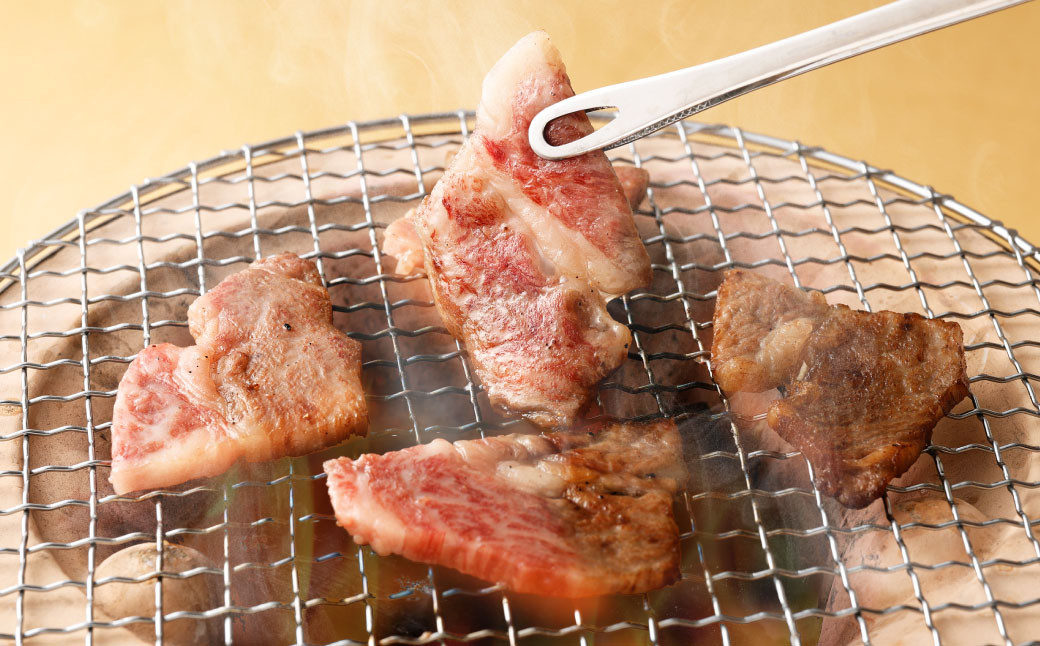 【鹿児島徳之島】 特選黒毛和牛 ロース 焼肉用 計800g (400g×2ﾊﾟｯｸ)