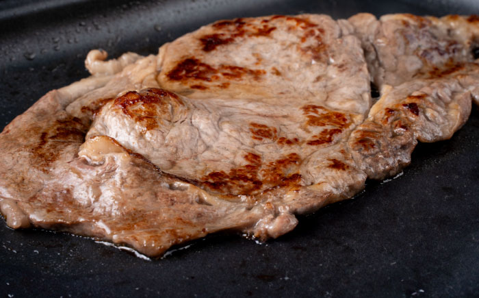 【全3回定期便】熊本県産 あか牛 ステーキ用ヒレ肉(約600g)、ロース肉(約800g) 計約1.4kg / 牛肉 国産 セット 食べ比べ【合同会社 たべたせいか】 [BHBY029]