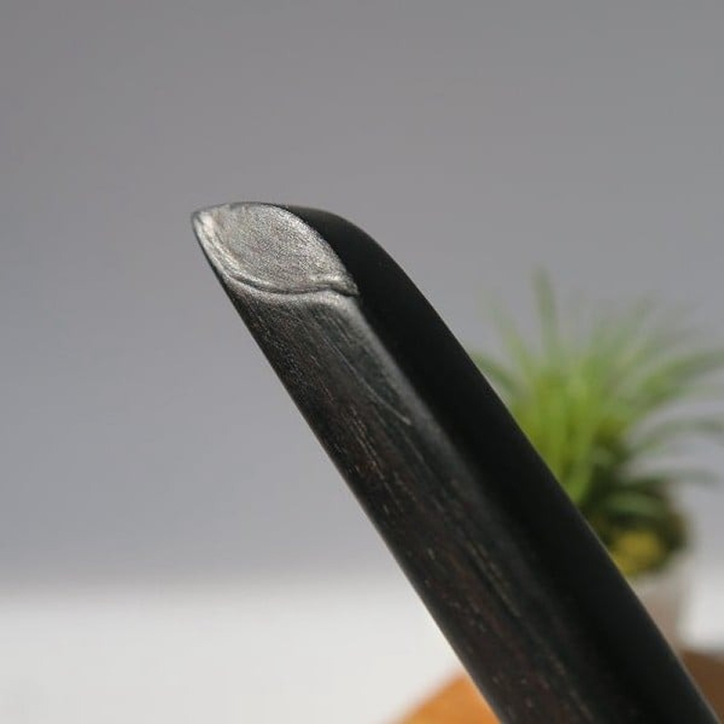 木製かんざし　リーフ型　標準サイズ 選べる 素材 紫檀 黒檀 タガヤサン チャクテビガ ローズウッド 木製 かんざし 緩みにくい 塗装不使用 固定型 飾り用 経年変化 耐久性 髪飾り 和風アクセサリー