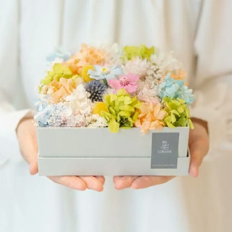 【ふるさと納税】溢れるBOXフラワー ドライ_スクエア(みんなミックス）東京都渋谷区 東京 都内 渋谷 花 フラワー インテリア 癒し プレゼント お祝い 飾り 送料無料