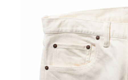 ジーンズ ≪BEAMS PLUS≫ 5ポケット デニム 【ホワイト・Sサイズ】　ファッション デニム ジーンズ メンズ アパレル BEAMS 広島県福山市/日本デリバリーサービス株式会社 [BAEP0