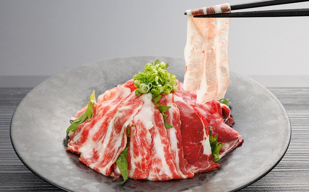 【桜屋】新感覚！極薄スライス「花びら馬刺し」3種盛り約300g（専用醤油付き 150ml×1本） 