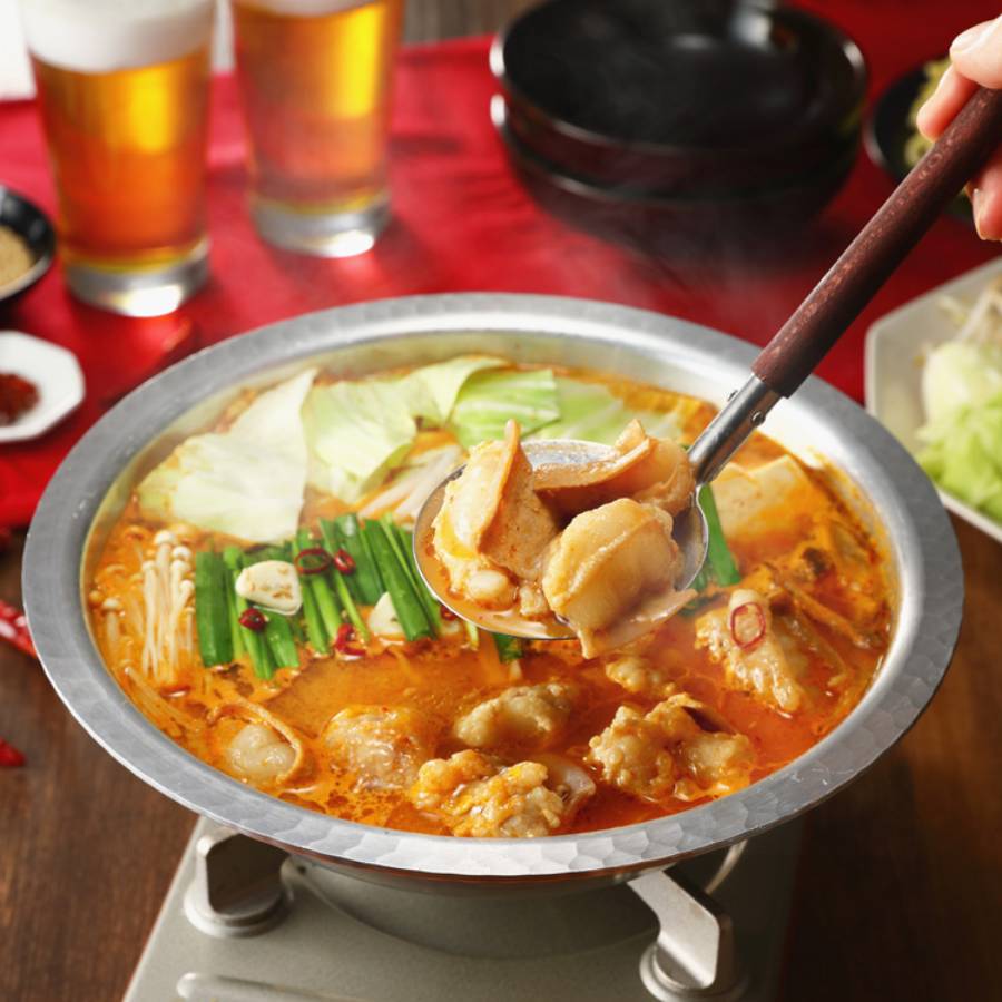 ＜山樹＞国産牛ホルモン「ピリ辛味噌もつ鍋」ちゃんぽん麺付き2～3人前