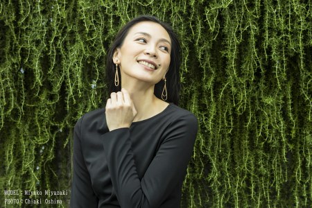 【KALCANO】ピアス ジュエリー jewelry アクセサリー レディース 熊本 阿蘇小国杉 小国杉 工芸品 木製 K18 淡水パール ギフト プレゼント ジュエリーケース付 ogunist shizuku-しずく