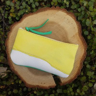 ふるさと納税 宍粟市 鹿革コレクション　生きた証　ジッパーモデル【蒲公英×牡丹雪×翠】　AN24　 |  | 01