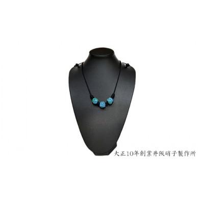 ふるさと納税 和泉市 大正10年創業井阪硝子のトンボ玉ネックレス〈青〉【AN132】 |  | 01